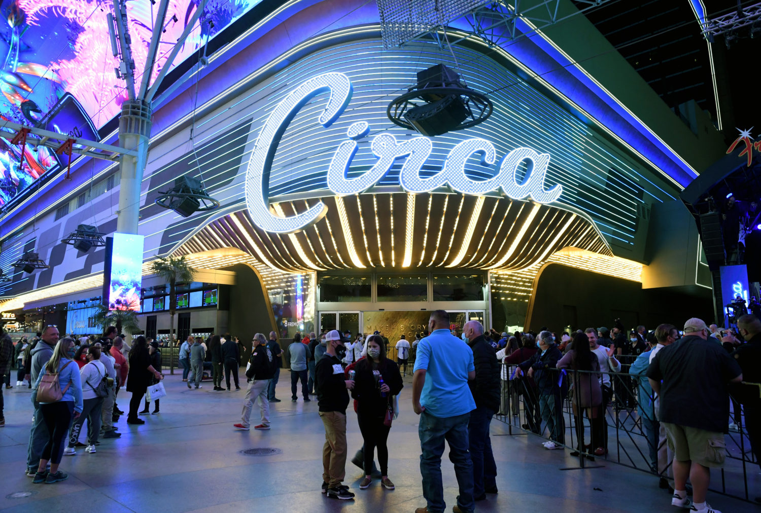Casino Entertainment Shows Return in Las Vegas and Southern California