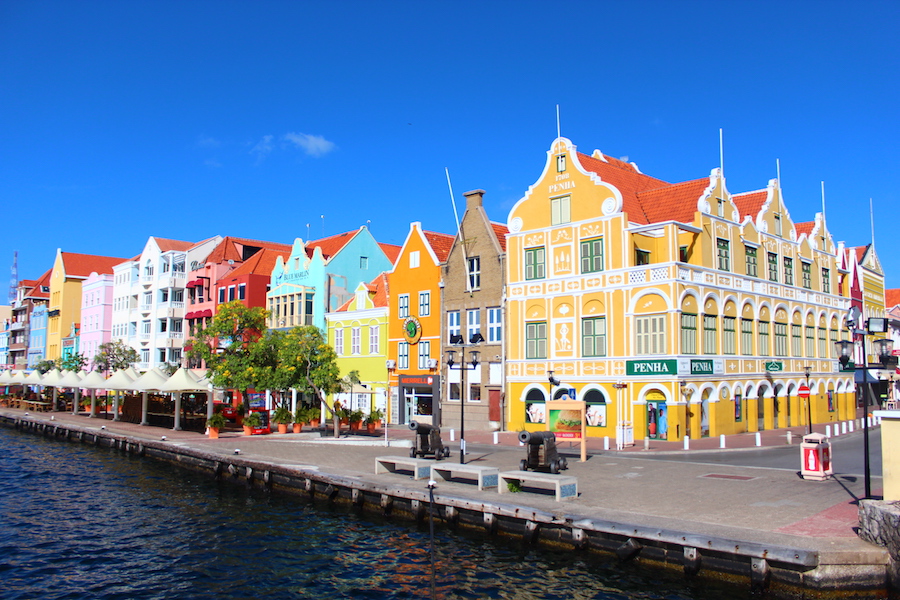 Curacao Serves World class Gaming License